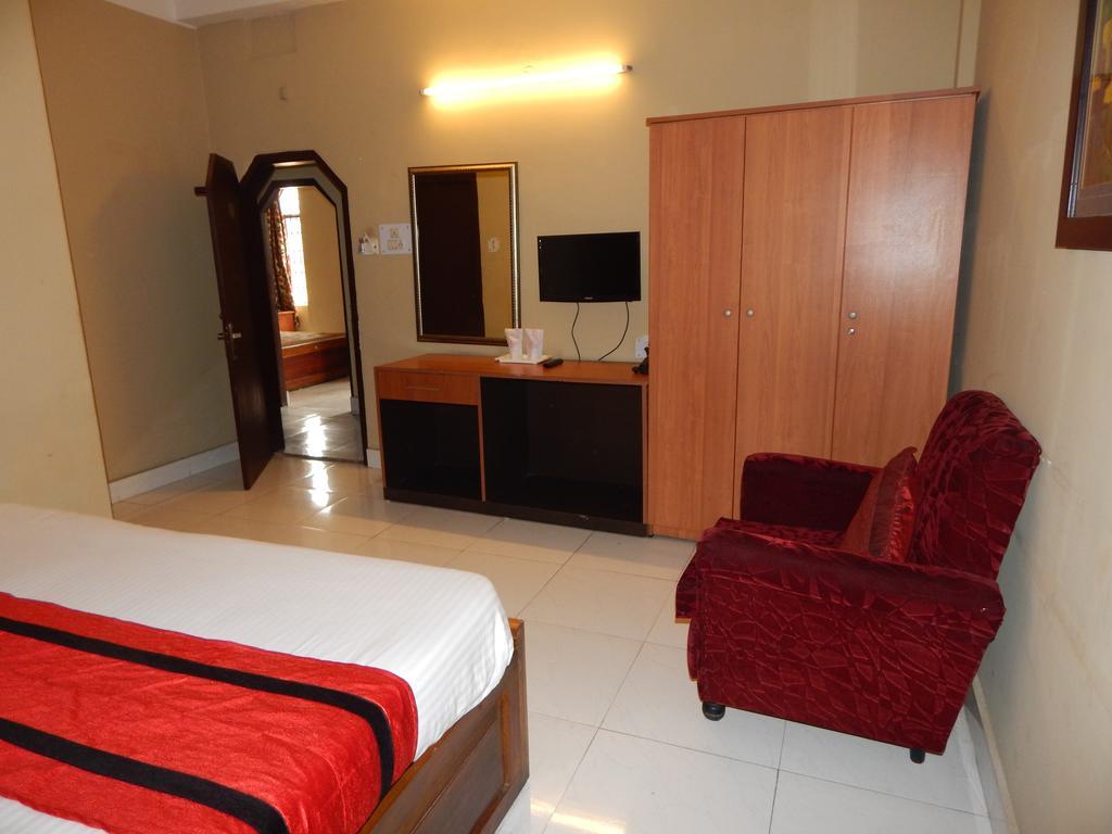 Breeze Hotel Siliguri Phòng bức ảnh