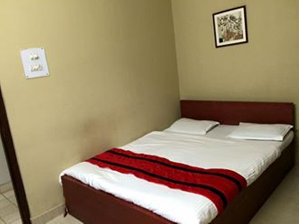 Breeze Hotel Siliguri Ngoại thất bức ảnh
