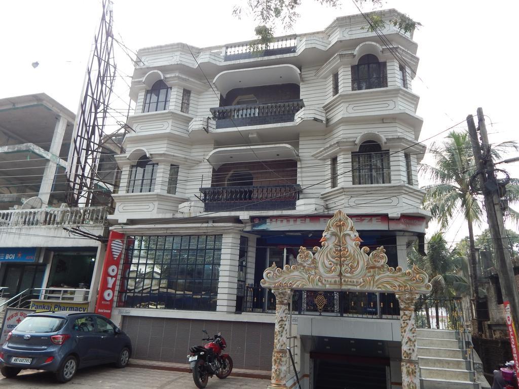 Breeze Hotel Siliguri Ngoại thất bức ảnh