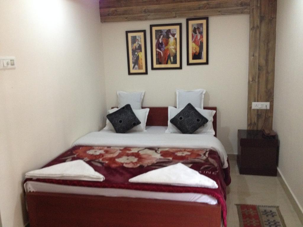 Breeze Hotel Siliguri Phòng bức ảnh