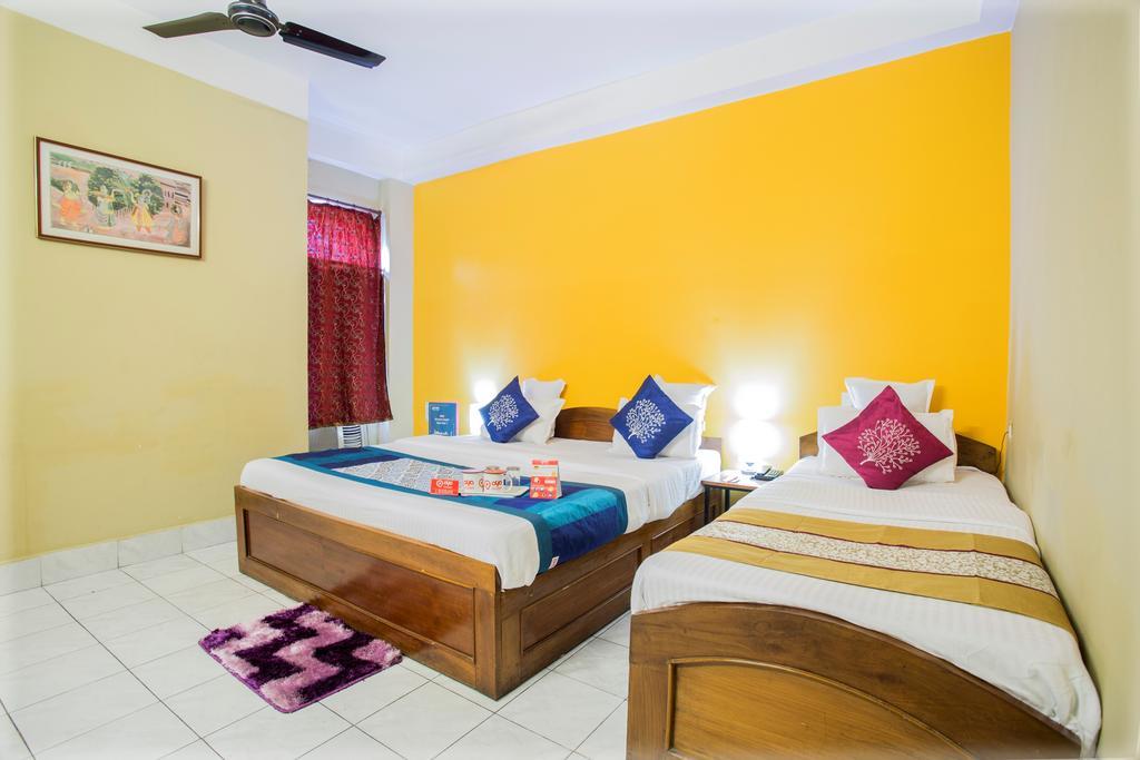 Breeze Hotel Siliguri Ngoại thất bức ảnh