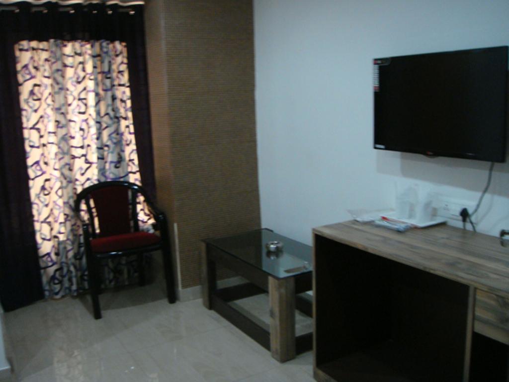 Breeze Hotel Siliguri Phòng bức ảnh