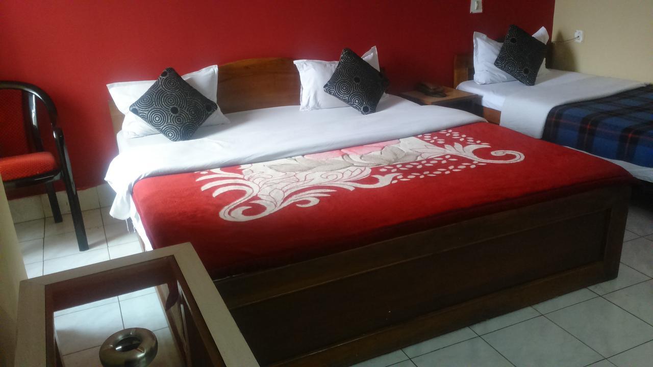Breeze Hotel Siliguri Ngoại thất bức ảnh