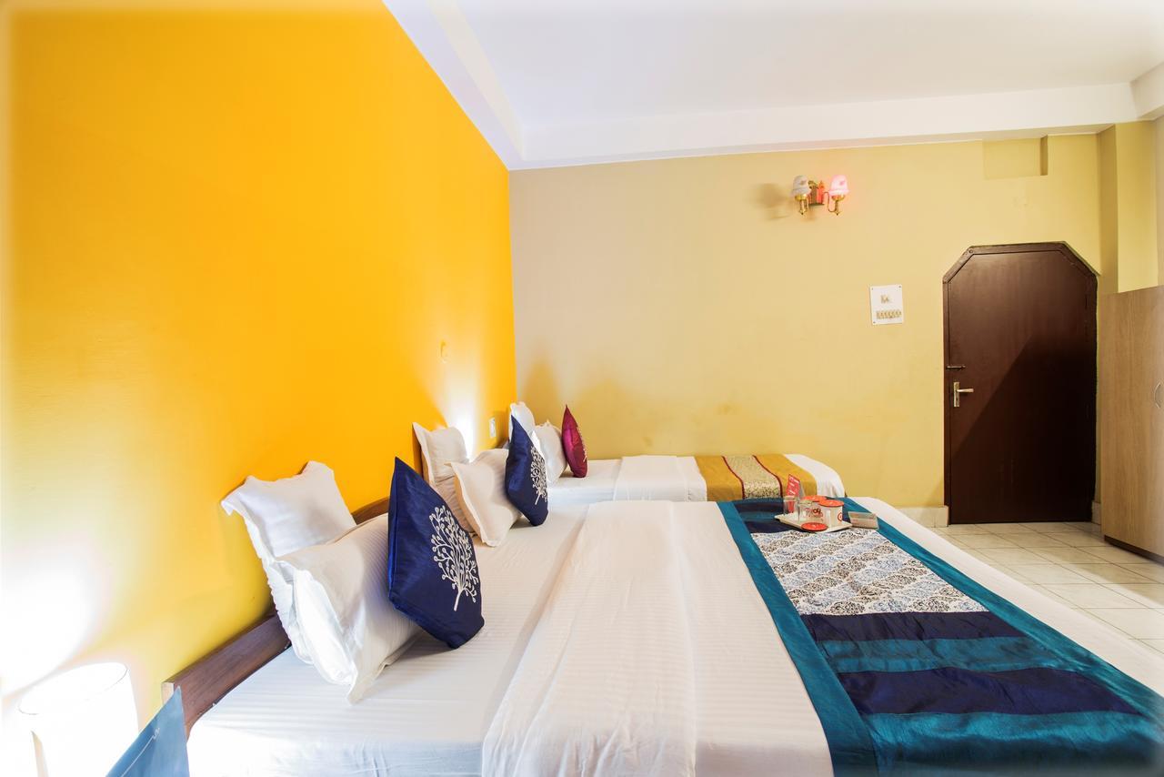 Breeze Hotel Siliguri Ngoại thất bức ảnh