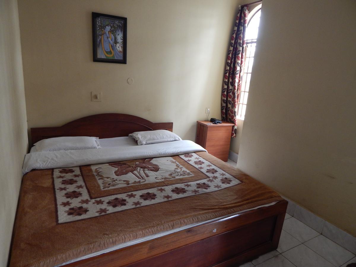 Breeze Hotel Siliguri Ngoại thất bức ảnh