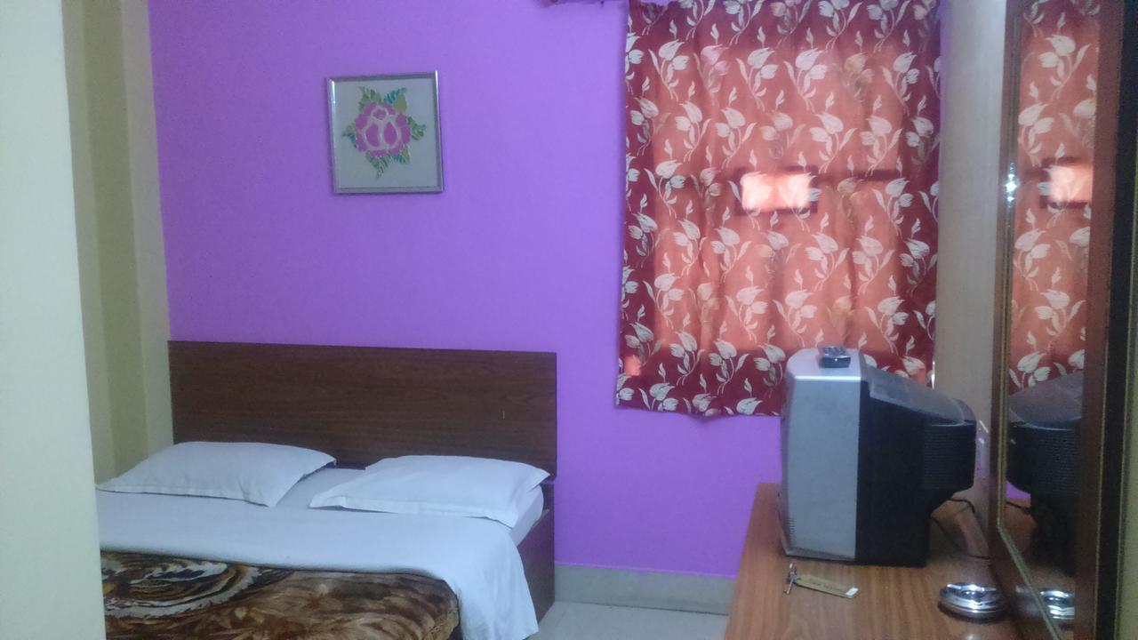 Breeze Hotel Siliguri Ngoại thất bức ảnh