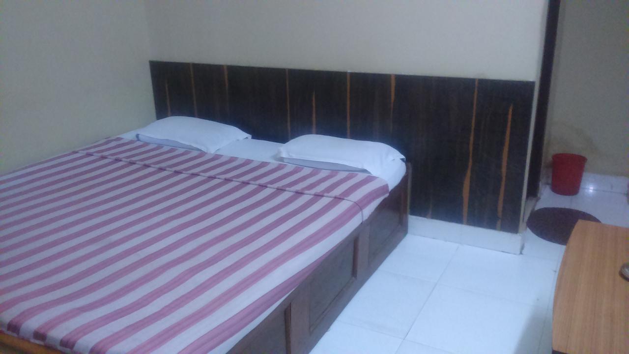 Breeze Hotel Siliguri Ngoại thất bức ảnh