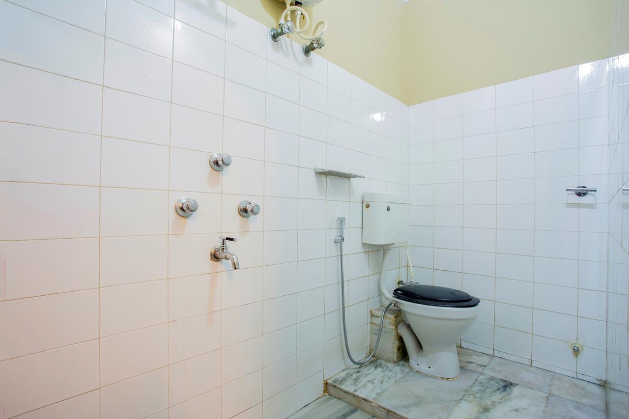 Breeze Hotel Siliguri Ngoại thất bức ảnh