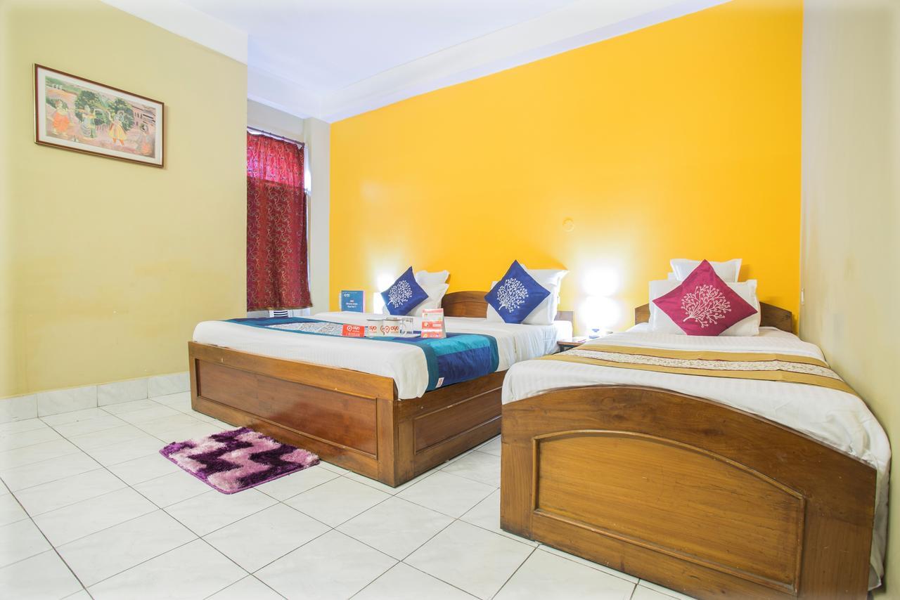 Breeze Hotel Siliguri Ngoại thất bức ảnh
