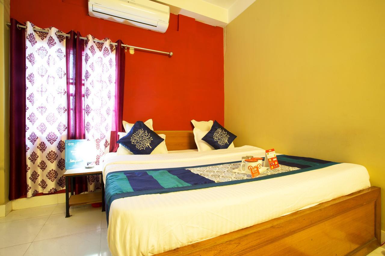 Breeze Hotel Siliguri Ngoại thất bức ảnh
