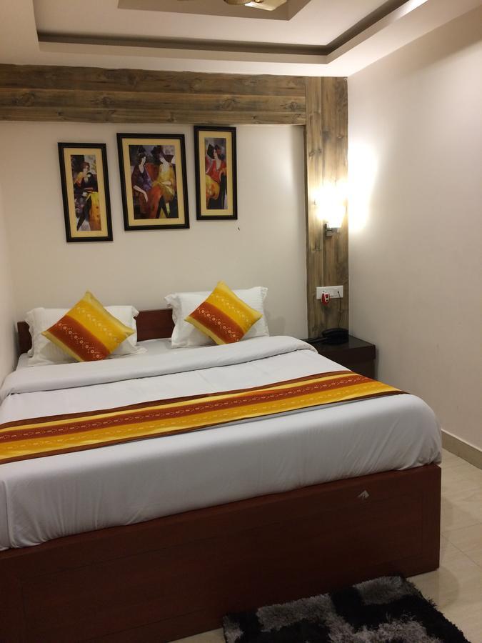 Breeze Hotel Siliguri Ngoại thất bức ảnh